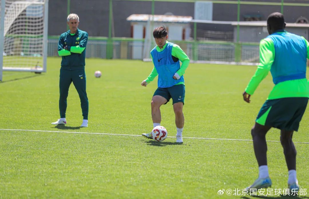 五連勝創(chuàng)隊史紀(jì)錄，國安卻因訓(xùn)練場自曝尷尬