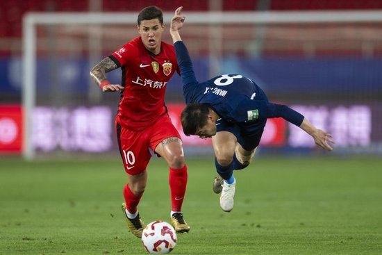 維塔爾世界波開(kāi)胡，海港客場(chǎng)2-0三鎮(zhèn)止頹