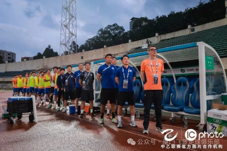 劉子銘雙響領(lǐng)跑射手榜，廈門飛鷺客勝廣州蒲公英升至爭(zhēng)冠組第三