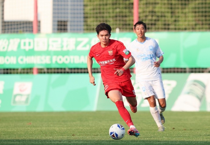 王逸偉貼地斬定勝局，上海海港富盛經(jīng)開1-0蘭州隴原競技