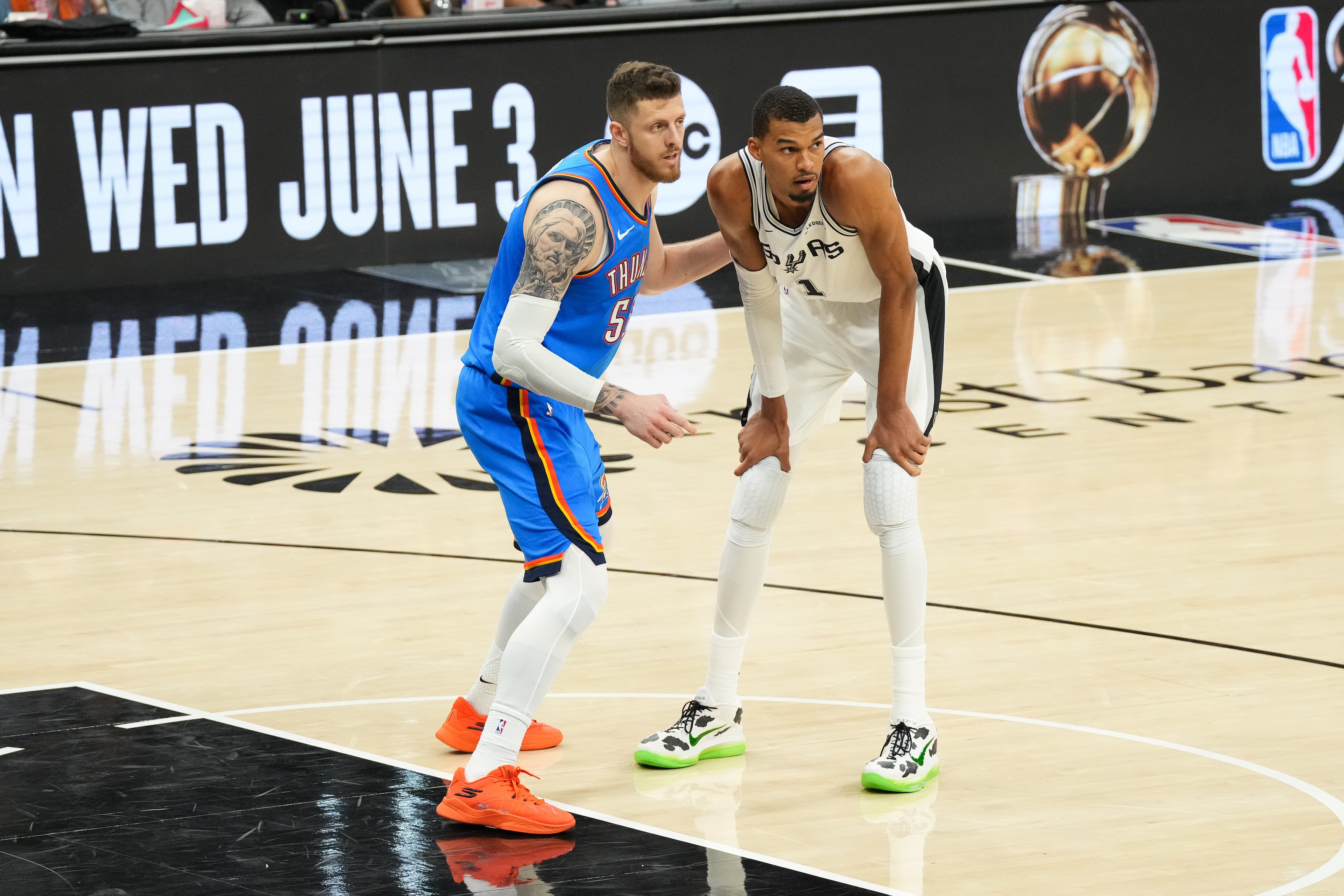 哈爾滕施泰因：防文班亞馬需團隊協(xié)作 單防超級球星不現(xiàn)實