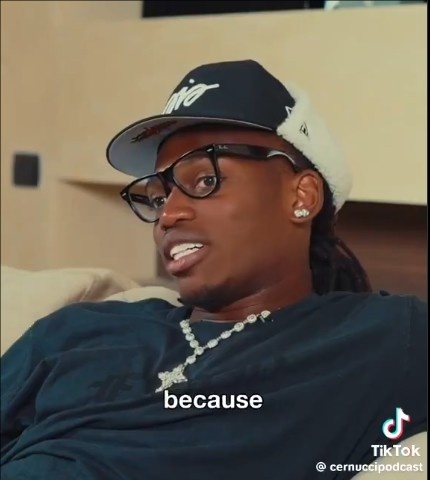 萊奧自曝心屬曼聯(lián)因C羅，社媒發(fā)文暗示米蘭困境